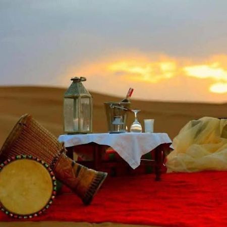 Отель Unique Sahara Camp Мерзуга Экстерьер фото