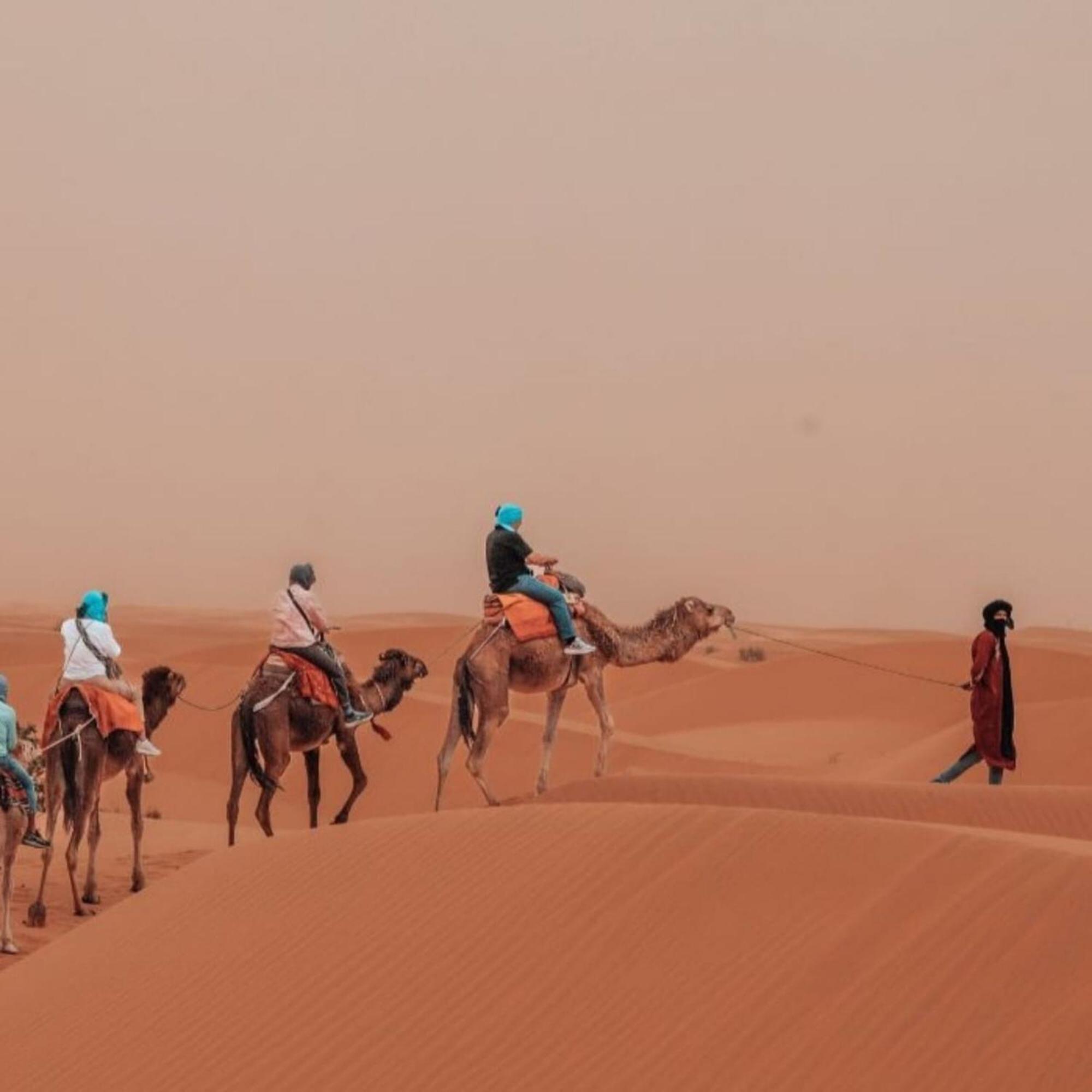 Отель Unique Sahara Camp Мерзуга Экстерьер фото