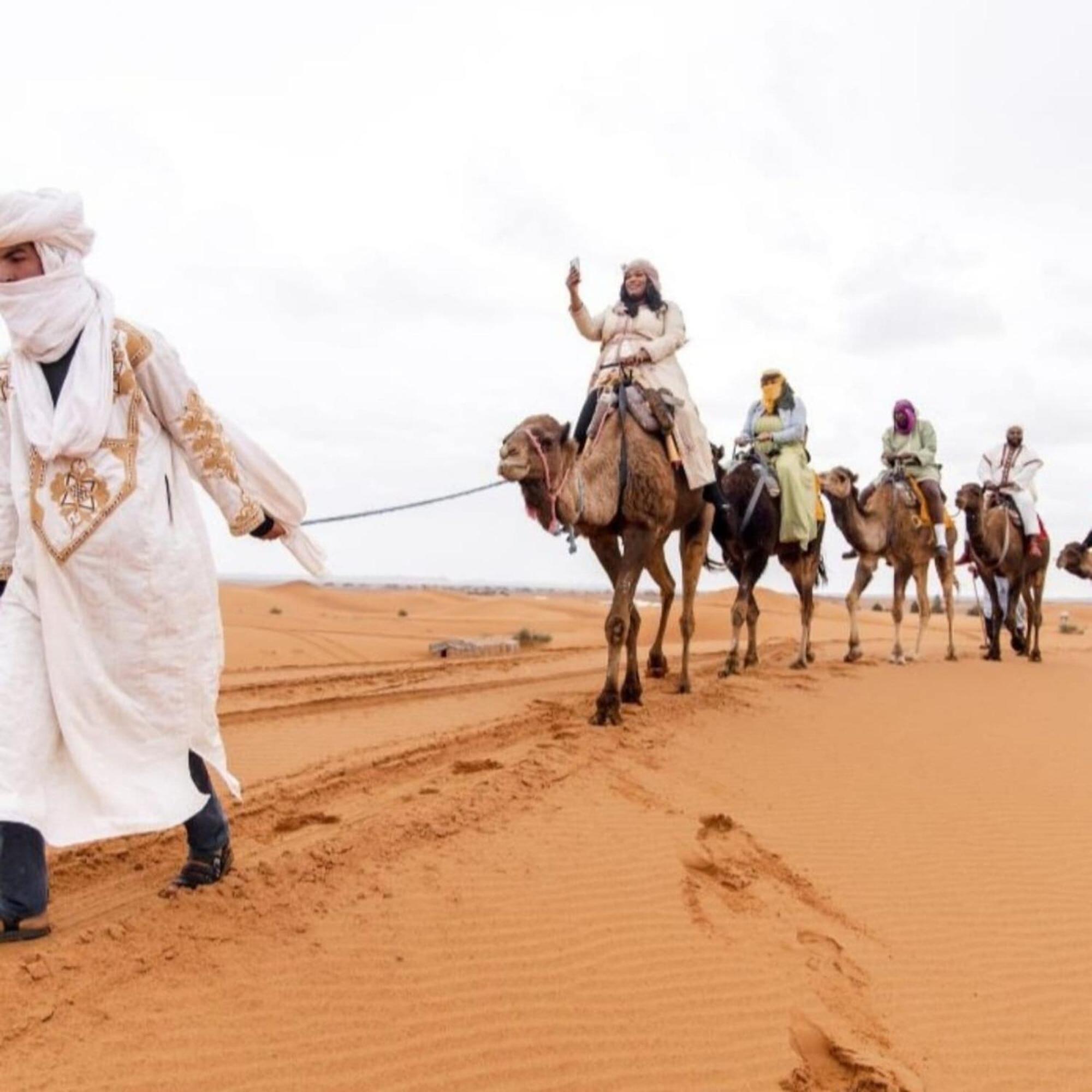 Отель Unique Sahara Camp Мерзуга Экстерьер фото
