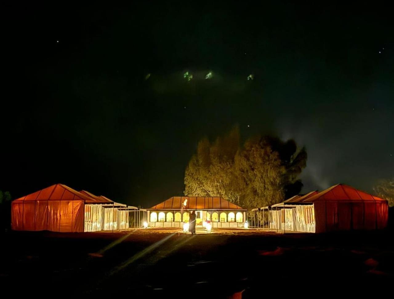 Отель Unique Sahara Camp Мерзуга Экстерьер фото