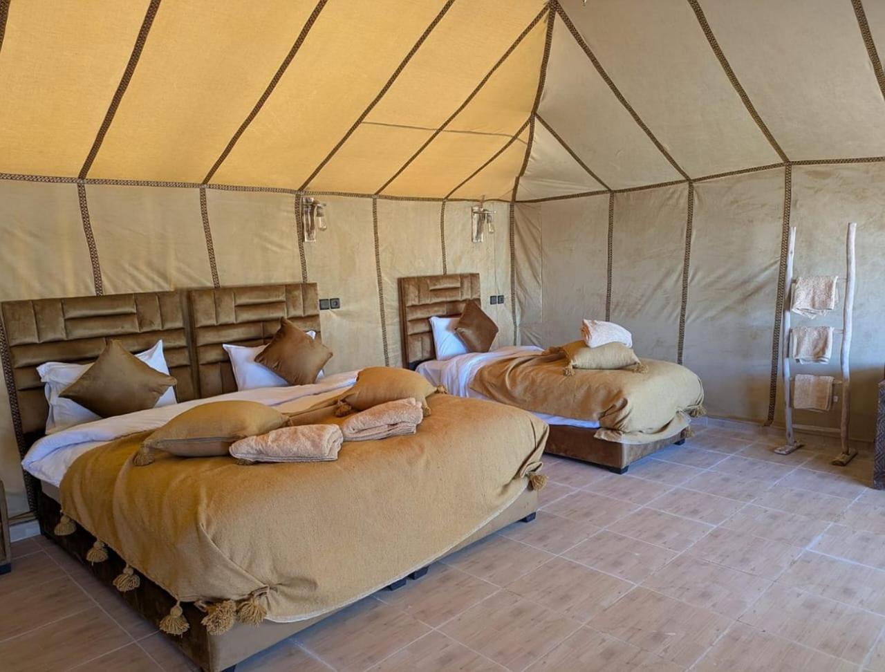 Отель Unique Sahara Camp Мерзуга Экстерьер фото