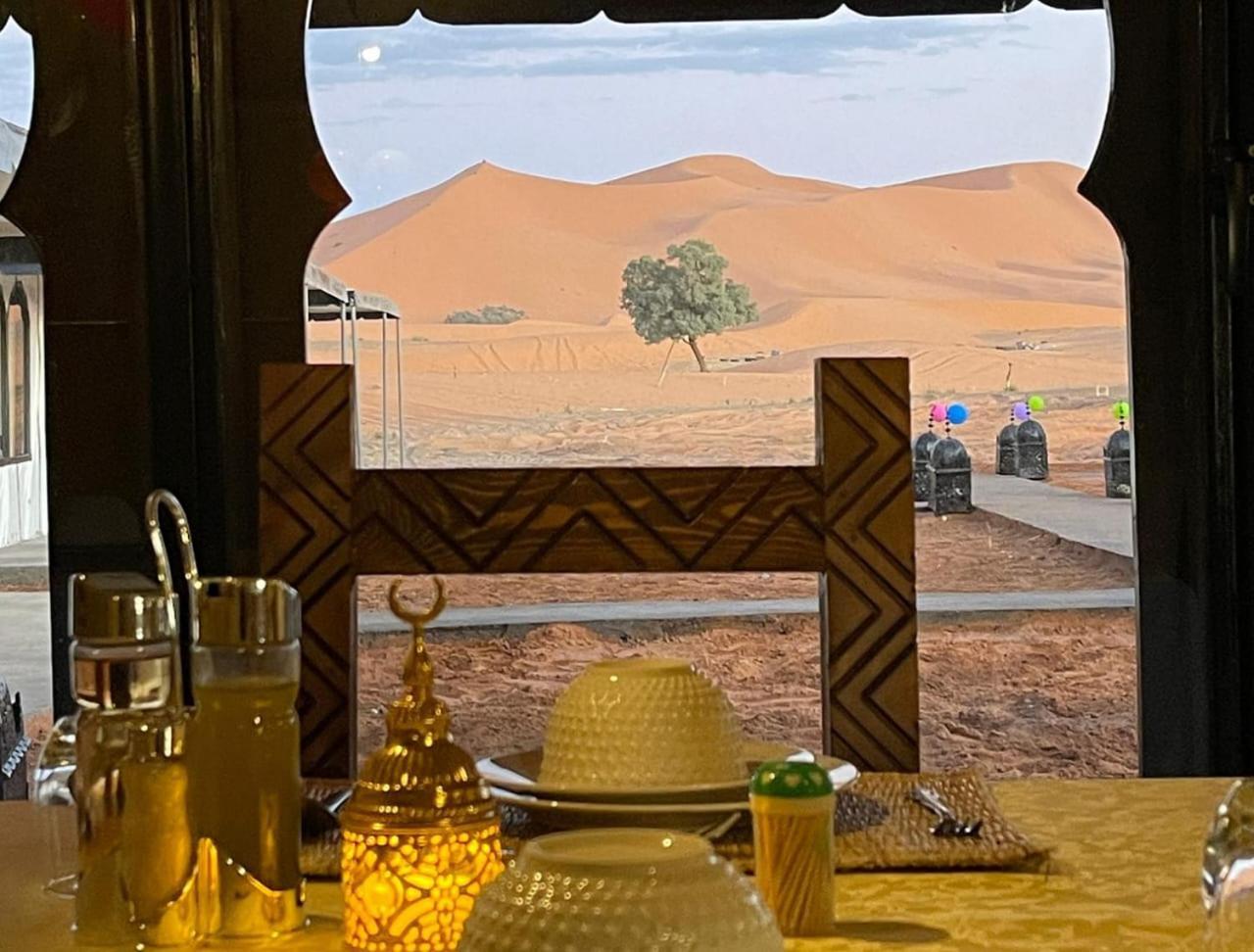 Отель Unique Sahara Camp Мерзуга Экстерьер фото